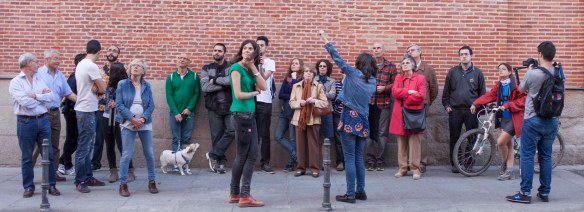 Paseo_rebrota_malasaña_rojomenta_4