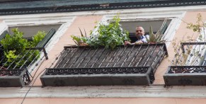 Nick_rebrota_malasana_rojomenta_concurso_balcones_madrid